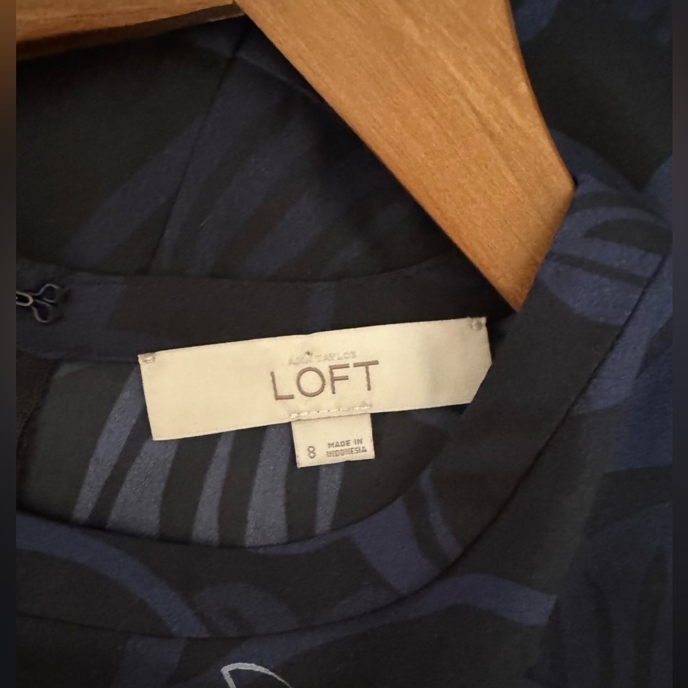 Women’s LOFT blue floral lightweight long sleeve tulip career casual dress 8 - Picture 4 of 5